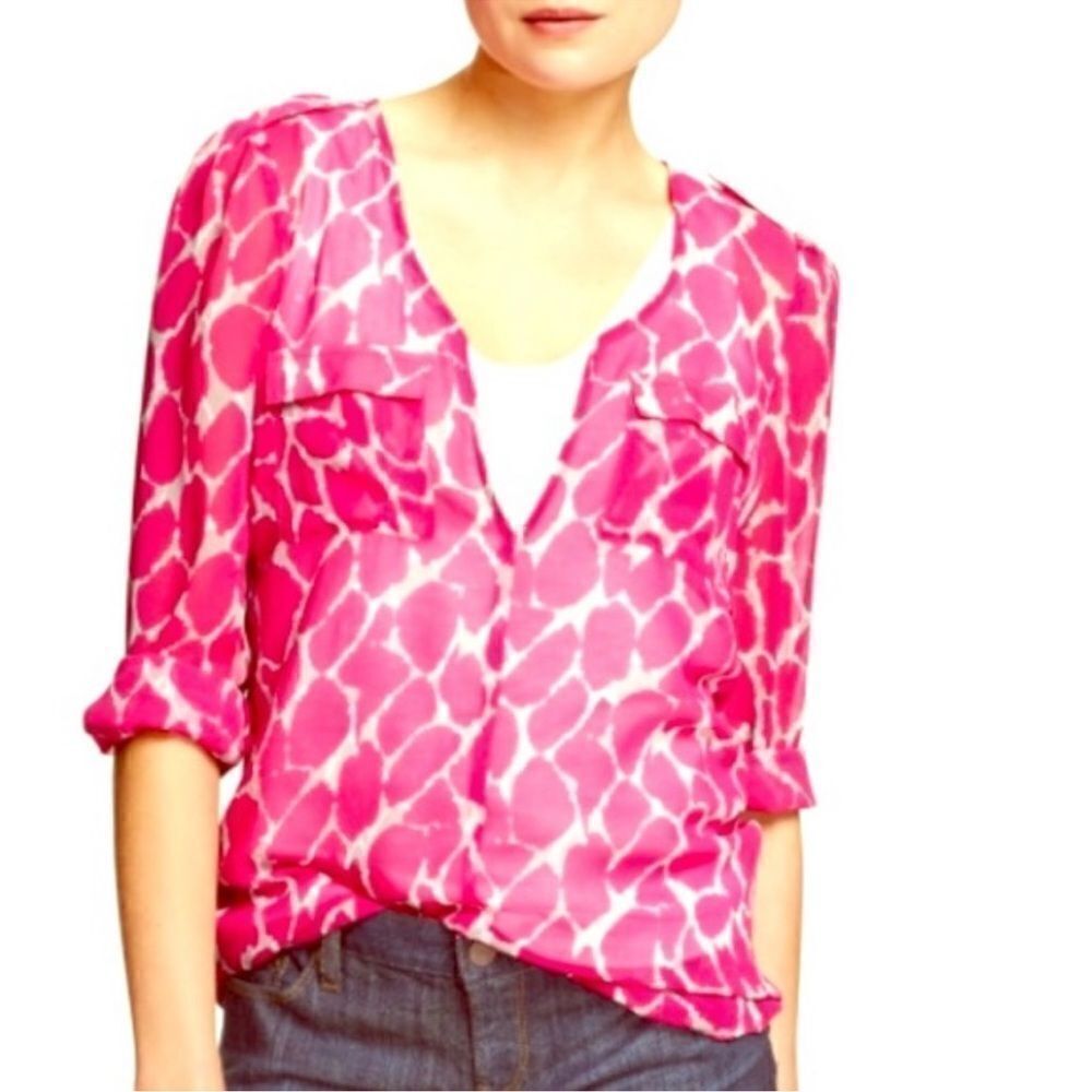 BR XS Sheet Fuchsia Pink Silver White Long Sleeve Pebble Giraffe Print Blouse